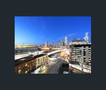 Freshly Painted & Newly Replaced Carpet - Photo 6