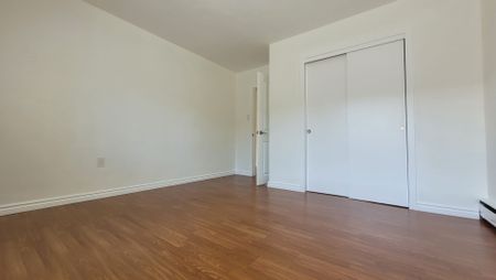 For Lease - 450 Carlton Street Unit# 24, St. Catharines, Ontario - Photo 4