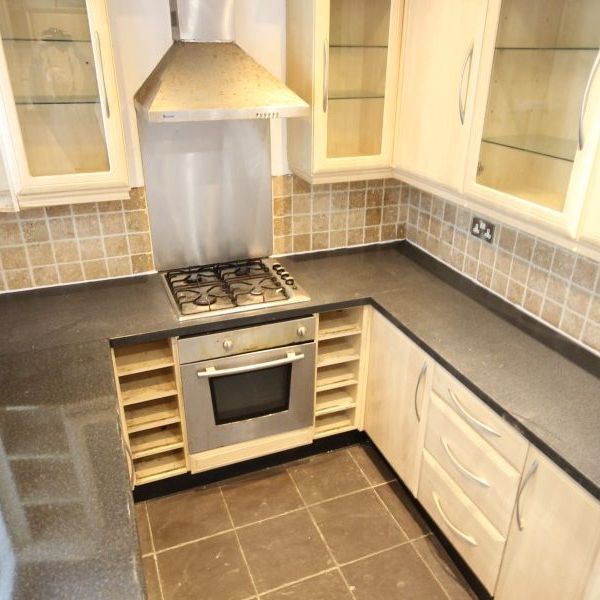 Charlton Place, Leeds, West Yorkshire, LS9 9JP - Photo 1