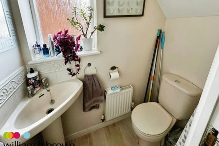 Regimental Way - Photo 2