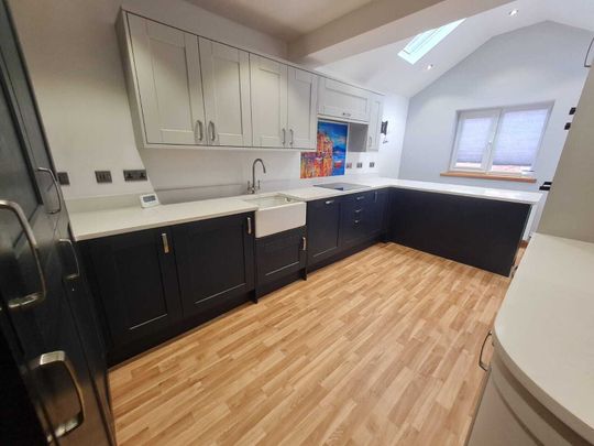 Netherton Lane, Wakefield, Netherton - Photo 1