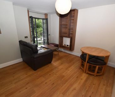 Studio to rent - Photo 5