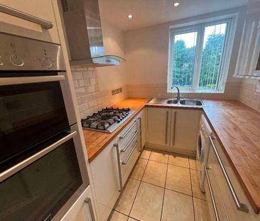 Bourne Pines - Christchurch Road, Bournemouth, BH1 - Photo 4