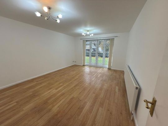 2 bedroom ground floor flat to rent - Photo 1