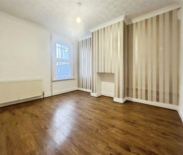 3 bedroom terraced house to rent - Photo 4