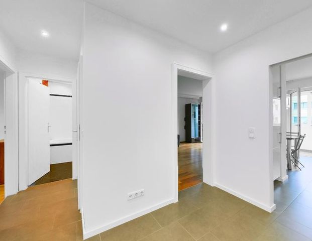 Teilmöblierte 3-Zimmer-Wohnung mit Einbauküche und Balkon in München-Obergiesing - Foto 1