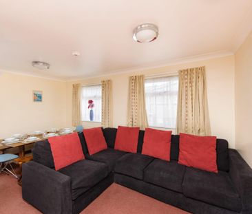 The Silvers, Broadstairs (2) Kent CT10 2PF - Photo 2