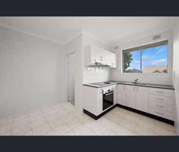 8/27 Cobar Street, Dulwich Hill, NSW 2203 - Photo 5