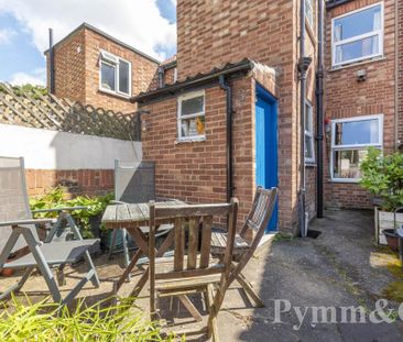 3 bedroom terraced house to rent - Photo 5