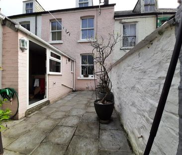 3 bedroom terraced house to rent - Photo 1