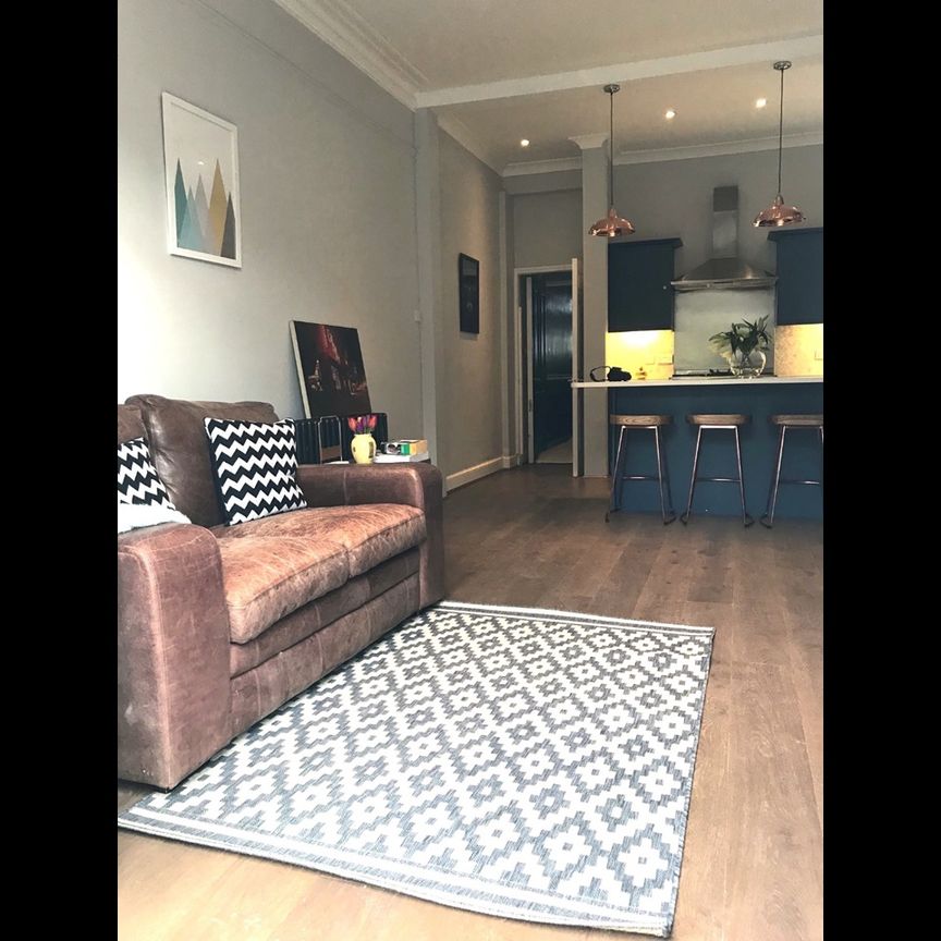 2 Bed Flat, Cavendish Road, SW12 - Photo 1