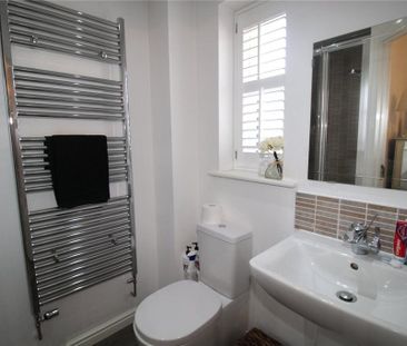 2 bedroom detached house to rent - Photo 2