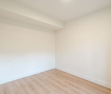Union Townhouse – 4 Beds, 3 Baths in Willoughby Heights - Photo 3