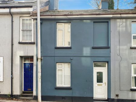 2 bedroom terraced house to rent - Photo 2