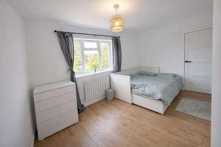 Lela Avenue, Hounslow, TW4 - Photo 5