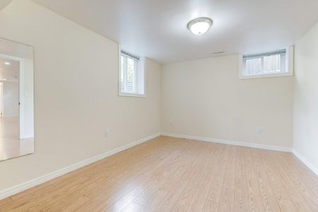 For Lease - 2217 Ghent Avenue, Burlington, Ontario - Photo 4