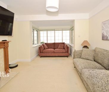 3 bedroom detached house to rent - Photo 2