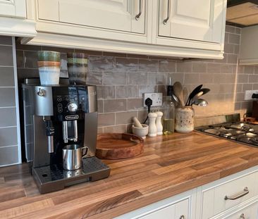 3 Bed Semi-Detached House, Greenhill Grove, BS3 - Photo 5