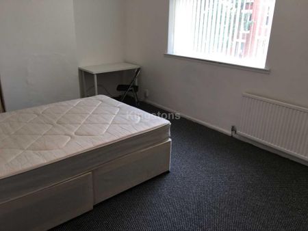 6 bedroom terraced house to rent - Photo 3