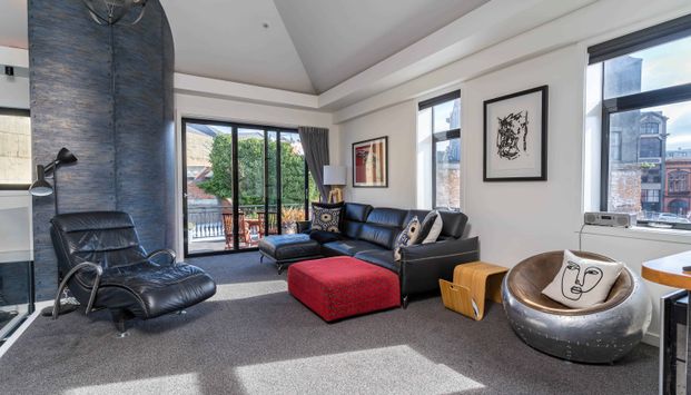 Penthouse Apartment: Heritage Meets Modern Luxury - Photo 1