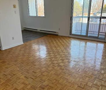 Grand appartement 4 1/2 à louer, Vimont, Laval, Qc - Photo 1