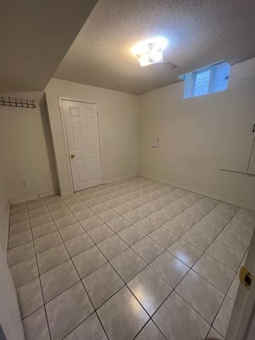 For Lease - 558 Kaiser Drive Unit# Lower, Mississauga, Ontario - Photo 4