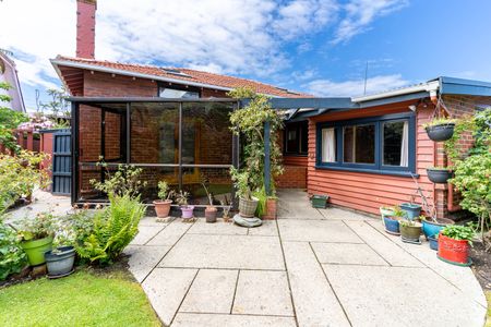 Stunning property in Saint Clair - Photo 5