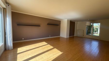 MAISON 8 PIECES - CHATOU - JARDIN, - Photo 2