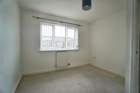 4 bedroom detached house to rent - Photo 2
