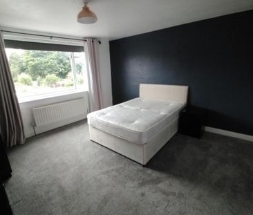 5 bedroom semi-detached house to rent - Photo 1