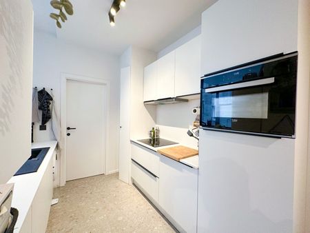 Instapklaar appartement met twee slaapkamers en terras nabij station Gent-Sint-Pieters - Photo 5