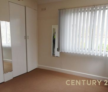 Comfortable Living in Central Dandenong - Photo 3