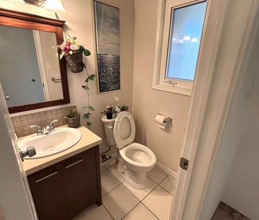 For Lease - 35 Moonlight Lane, Richmond Hill, Ontario - Photo 3