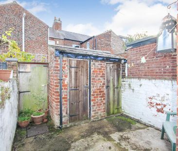 2 bedroom terraced house to rent - Photo 3