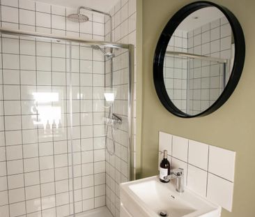 Room in a Shared Flat, Lincoln Avenue, SW19 - Photo 6