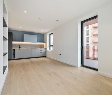 Available from Now - 1 Bed Apartment, Furnished - Photo 3