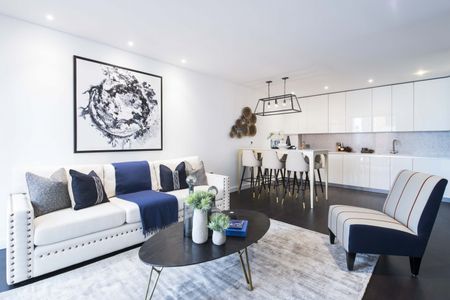 3 bed flat to rent - Photo 3