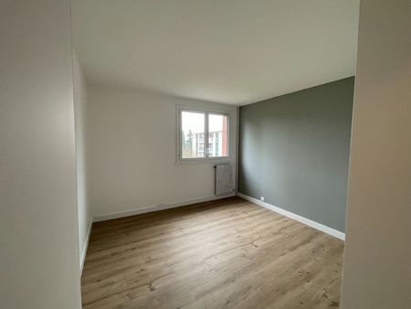Location Appartement 4 pièces 89m² - Photo 3