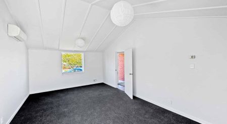 SOMERFIELD - TWO BEDROOM RENOVATED TOWNHOUSE - Photo 3