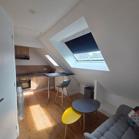 Appartement Lorient 2 pièce(s) 14.81 m2, sous combles 26.9m² au sol - Photo 4