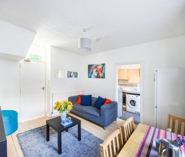 6 Bed Terraced House, Milner Road, BN2 - Photo 3