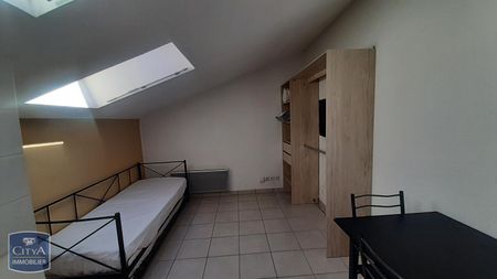 Location Appartement 1 pièce 20m² BOURG EN BRESSE 01000 - Photo 2
