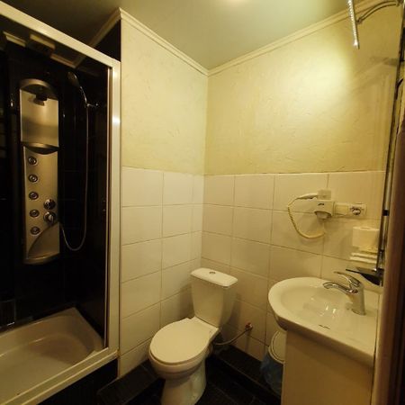 Garsoniera de inchiriat in zona Gara De Nord cu centrala proprie - Fotografie 4