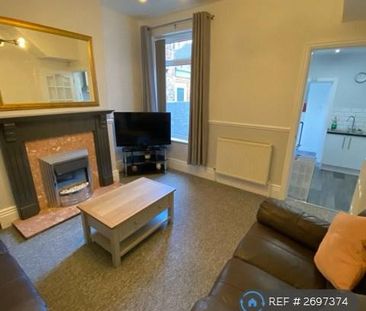 4 bedroom terraced house to rent - Photo 2