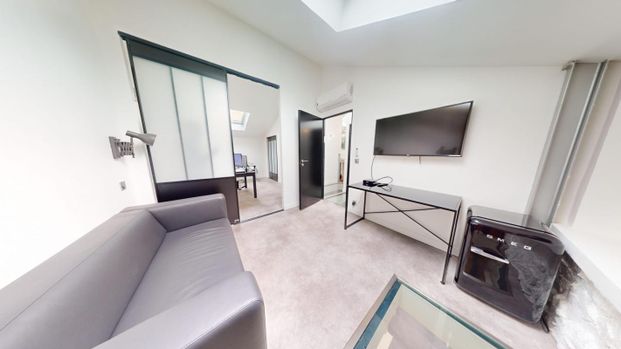 Location Maison 6 pièces 120m² ST MAUR DES FOSSES 94100 - Photo 1