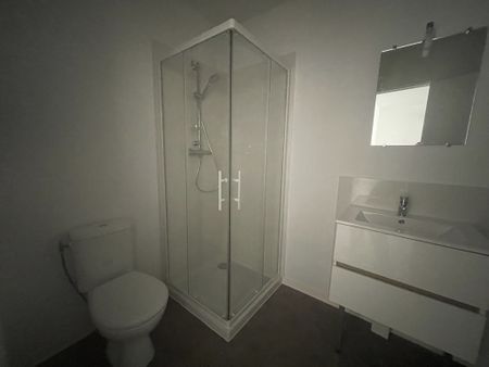Location Appartement 2 pièces 40m² NARBONNE 11100 - Photo 5