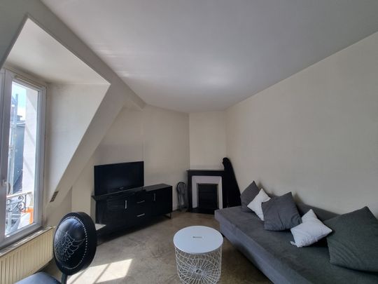 Location Appartement 2 pièces 47m² PARIS 11ème - Photo 1