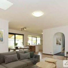 Large Family Home - Photo 1