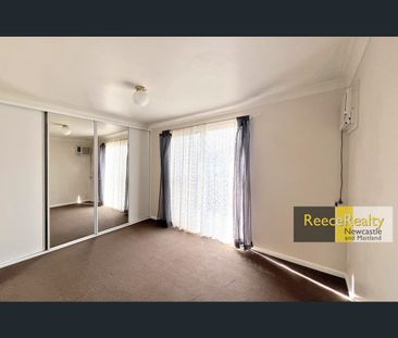 12 Robert Street, Jesmond, NSW 2299 - Photo 2