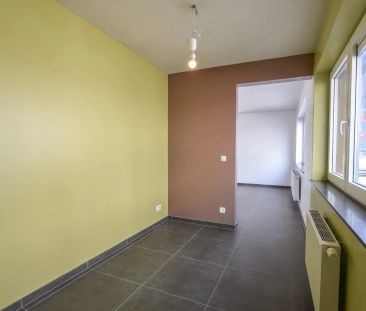 Gelijkvloers appartement met 1 slaapkamer in het hartje van Oudenburg - Foto 2